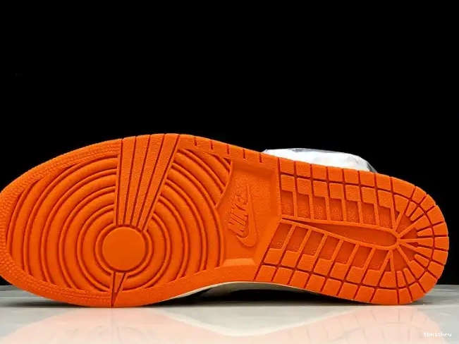 Rep TBK x AQ0818-158 1 Jordan Off-Louis OW Air AJ1 0605